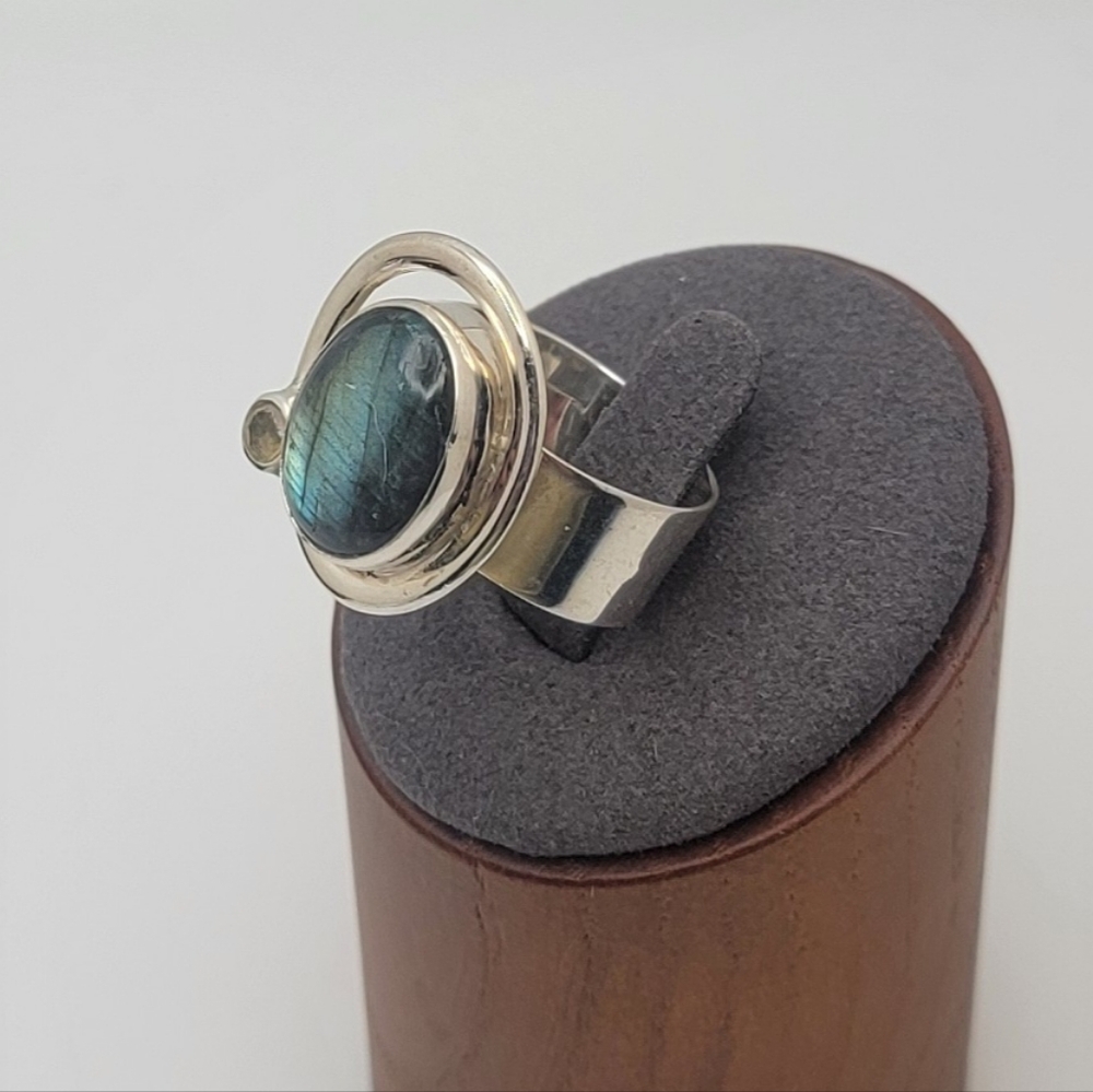 925 Sterling Silver and Labradorite With Moonstone Accent Ring Size 9.5